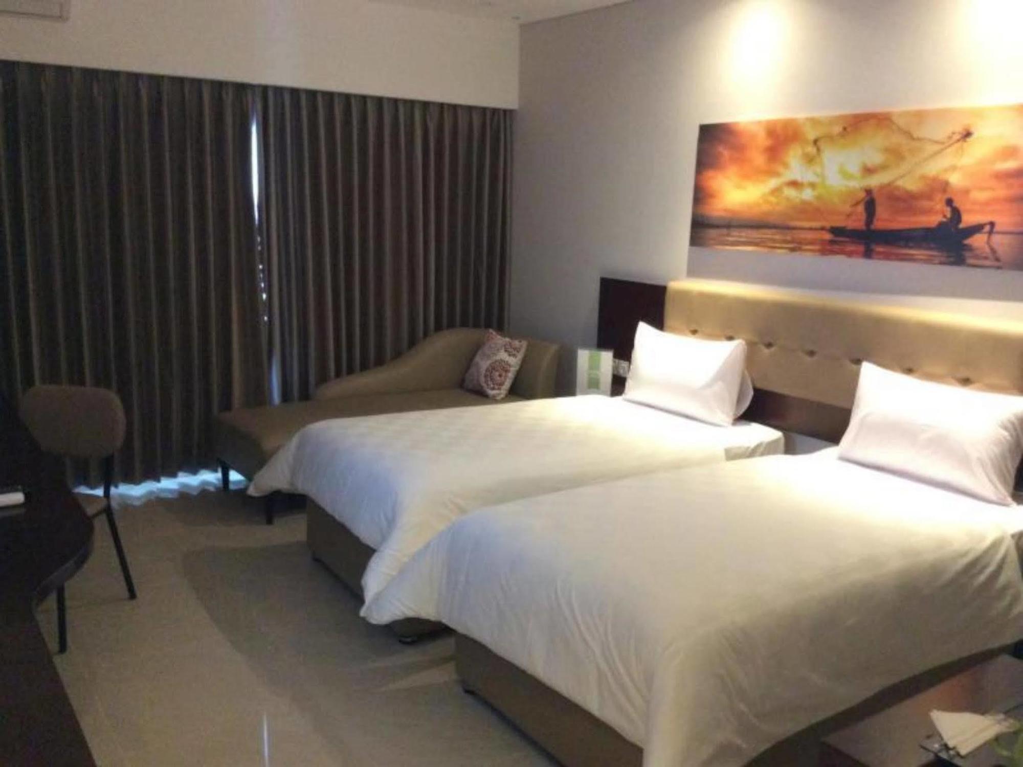 Primebiz Tegal Hotel Exterior photo