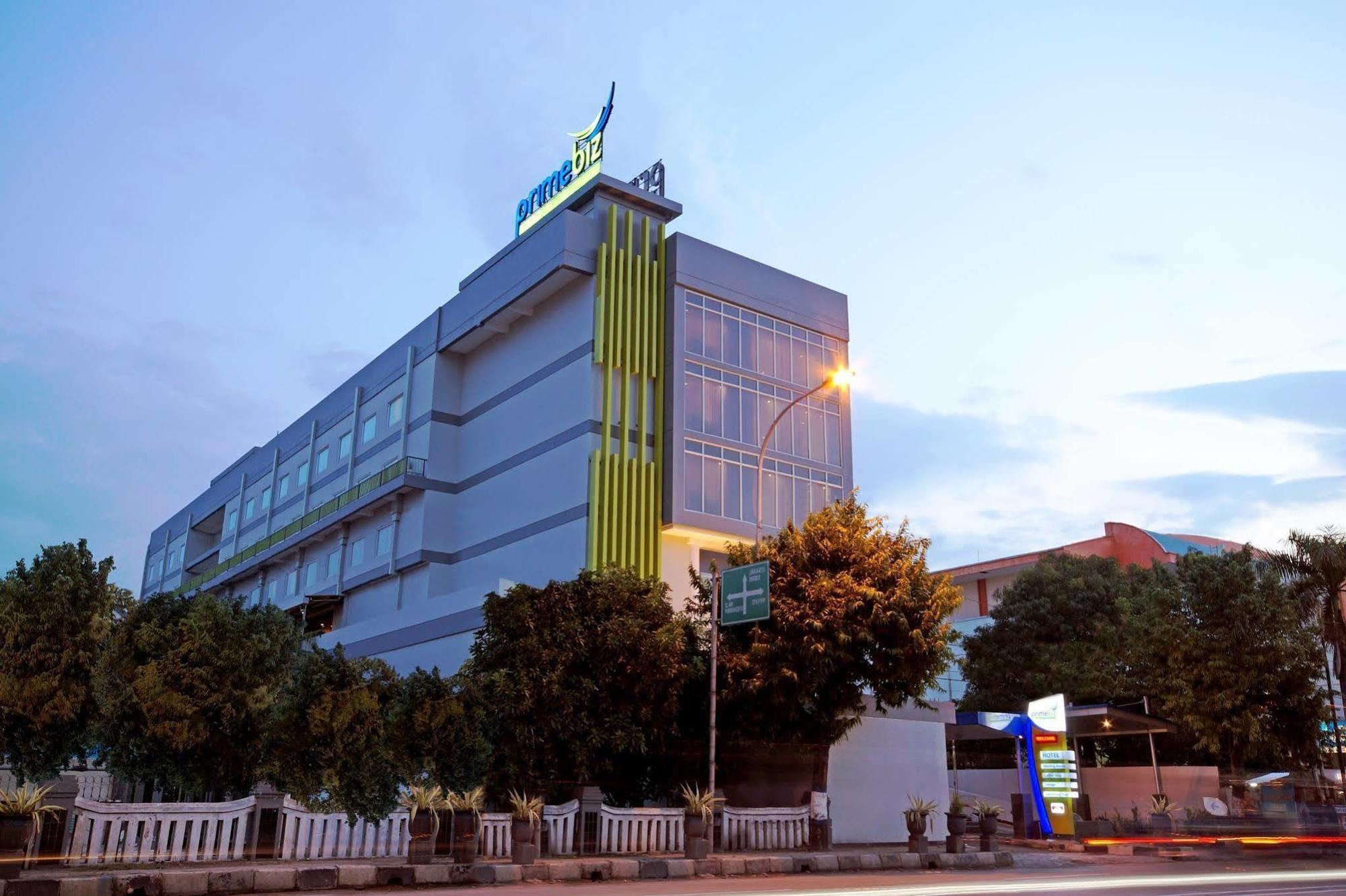 Primebiz Tegal Hotel Exterior photo